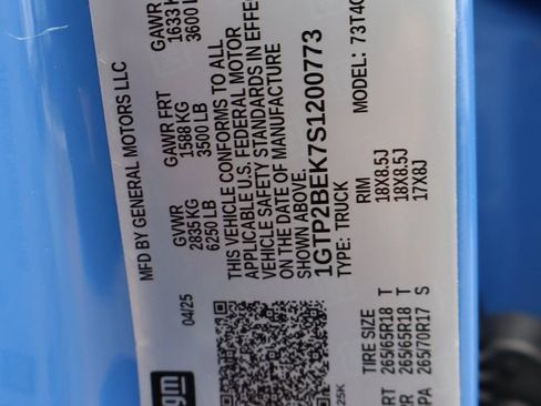 New 2025 GMC Canyon Elevation w/ Convenience Package image 25