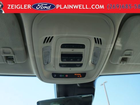 Used 2023 Buick Envision Avenir AWD/4WD image 30