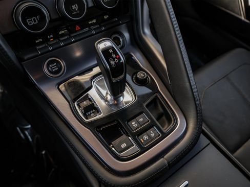 Used 2021 Jaguar F-TYPE Coupe image 23