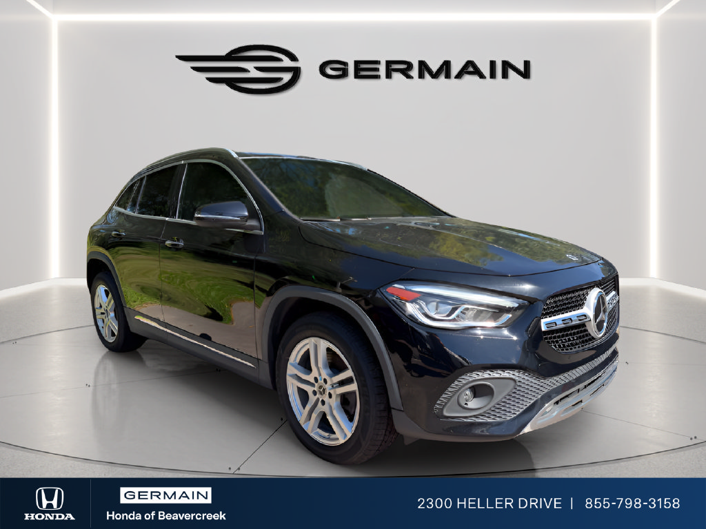 Used 2021 Mercedes-Benz GLA 250 4MATIC w/ Premium Package image 1