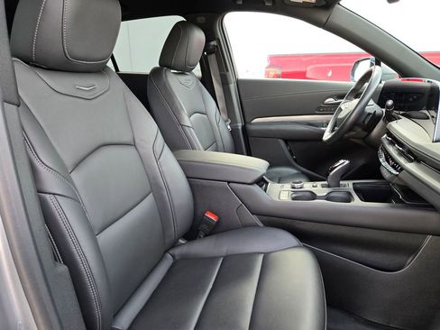 Certified 2024 Cadillac XT4 Premium Luxury w/ Cold Weather Package image 28