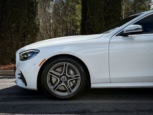 Used 2022 Mercedes-Benz E 350 Sedan w/ Driver Assistance Package image 8