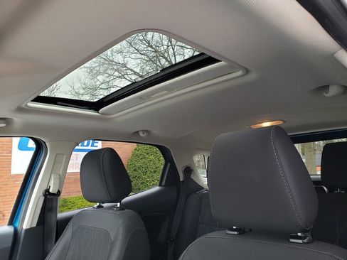 Used 2020 Ford EcoSport SE image 10