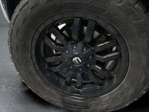 Used 2019 Ford F150 Lariat w/ Equipment Group 502A Luxury image 38