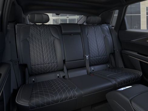 New 2026 Cadillac Lyriq V w/ Exterior Carbon Fiber Package image 17