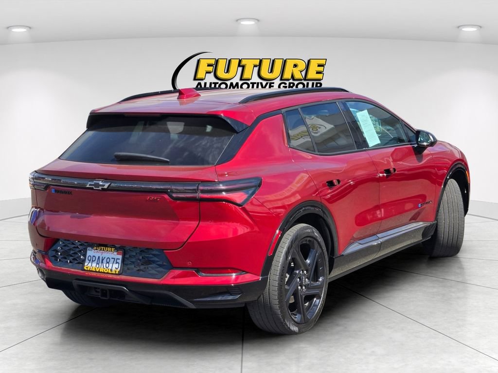 Used 2024 Chevrolet Equinox EV RS w/ LPO, Trailering Package FWD image 4
