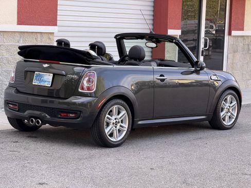 Used 2014 MINI Cooper S image 3