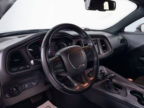 Used 2023 Dodge Challenger SXT w/ Blacktop Package image 9