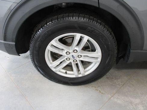 Used 2022 Ford Explorer XLT w/ Equipment Group 202A image 60