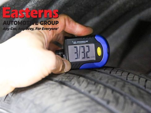 Used 2022 Toyota RAV4 LE image 27