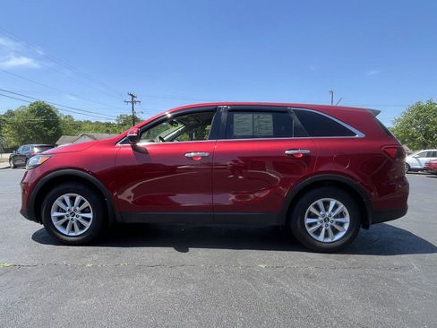 Used 2020 Kia Sorento LX FWD image 25