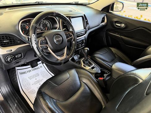 Used 2016 Jeep Cherokee Limited FWD image 13