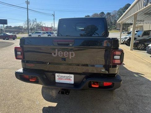 Used 2026 Jeep Gladiator Mojave AWD/4WD image 6
