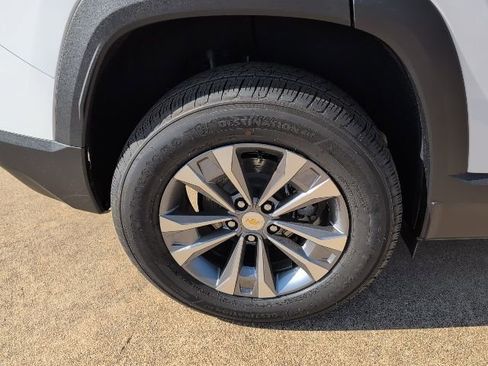 New 2026 Chevrolet Equinox LT w/ Safety and Technology Package FWD image 3