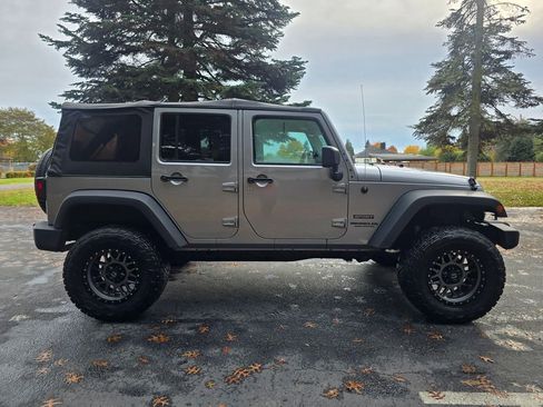 Used 2016 Jeep Wrangler Unlimited Sport w/ Quick Order Package 24S image 7