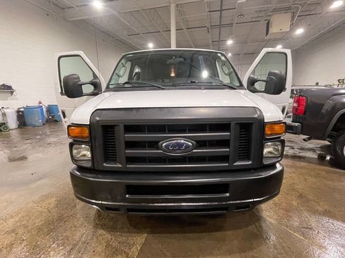 Used 2010 Ford E-250 and Econoline 250 image 29