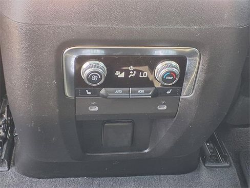 Used 2022 GMC Yukon Denali w/ Max Trailering Package image 10