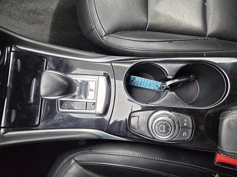 Used 2018 INFINITI QX30 Premium w/ Navigation Package image 21