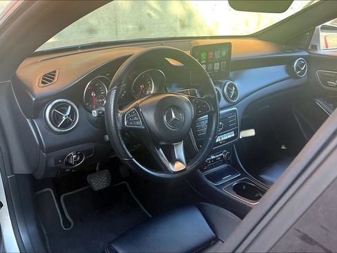 Used 2019 Mercedes-Benz CLA 250 image 17