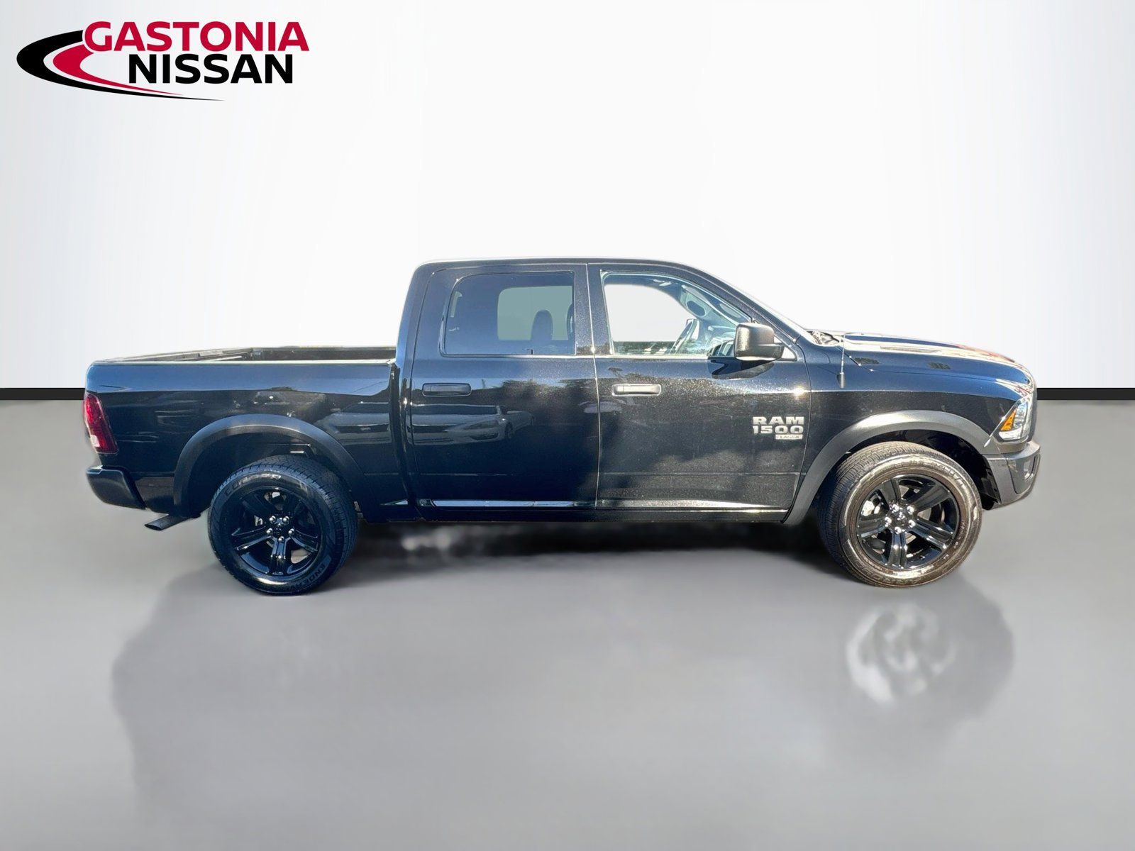 Used 2024 RAM 1500 Warlock RWD image 10