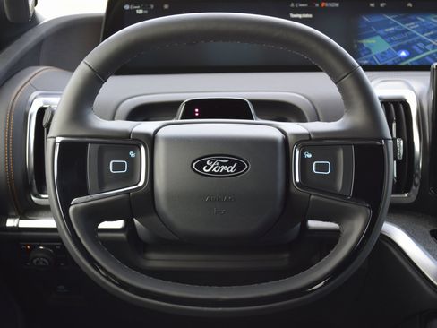 New 2025 Ford Expedition Tremor image 8