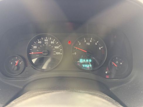Used 2012 Jeep Compass Sport AWD/4WD image 6