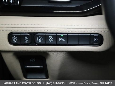 Used 2023 Acura MDX SH-AWD w/ Advance Package image 24