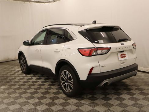 Used 2022 Ford Escape SEL AWD/4WD image 3