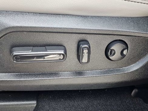 Used 2025 Honda Pilot EX-L image 20