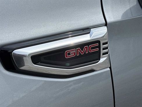 New 2026 GMC Yukon XL Denali w/ Denali Reserve Package AWD/4WD image 12