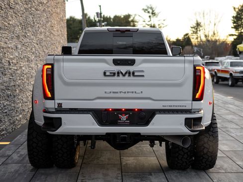 Used 2026 GMC Sierra 3500 Denali Ultimate image 16