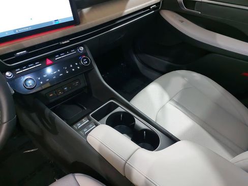 Certified 2025 Hyundai Sonata Limited image 26