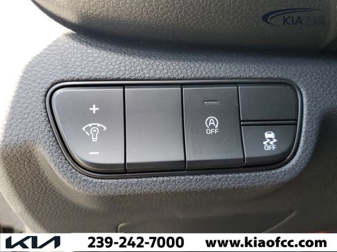 New 2026 Kia Seltos S FWD image 19