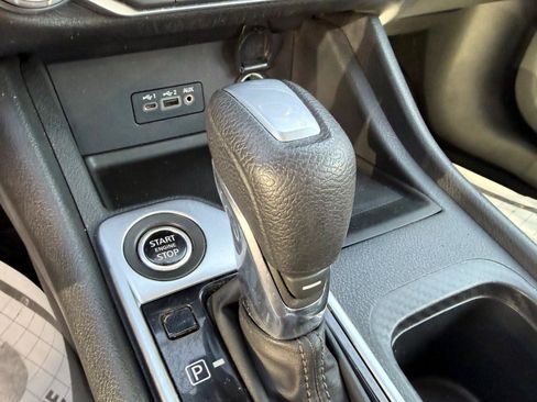 Used 2023 Nissan Sentra SV FWD image 27