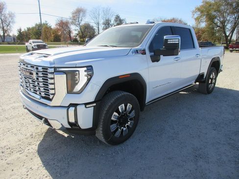 New 2026 GMC Sierra 2500 Denali image 11