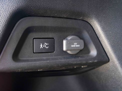 Used 2025 Honda Pilot Touring image 46