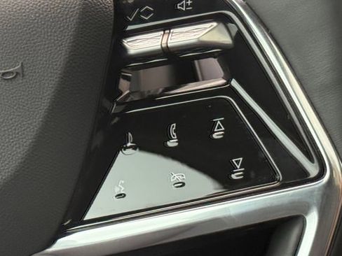 Certified 2026 Cadillac Vistiq Sport AWD/4WD image 12