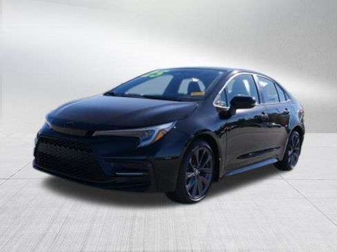 Used 2025 Toyota Corolla SE image 7