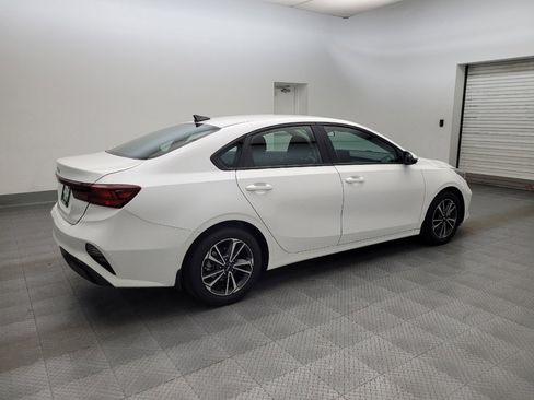 Used 2024 Kia Forte LXS w/ LXS Technology Package FWD image 10