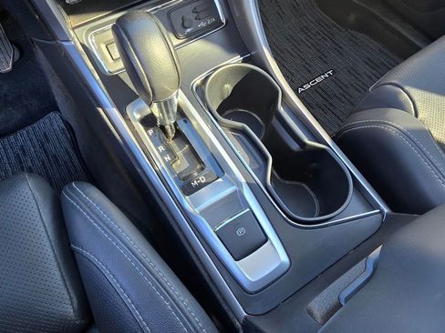 Used 2022 Subaru Ascent Limited w/ Technology Package image 19