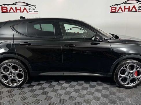 Used 2024 Alfa Romeo Tonale Veloce w/ Active Assist Package AWD/4WD image 8