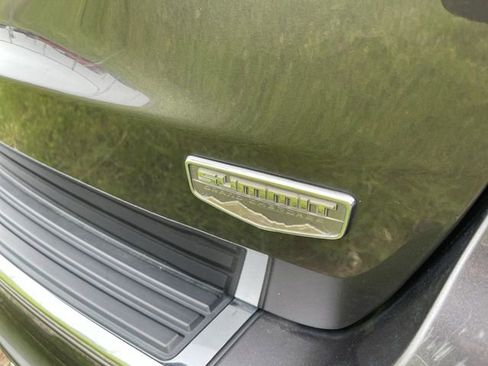 Used 2018 Jeep Grand Cherokee Summit AWD/4WD image 9