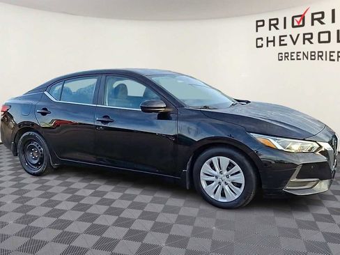 Used 2021 Nissan Sentra S image 2