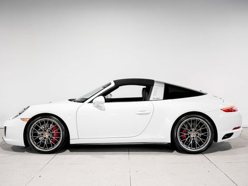 Used 2017 Porsche 911 Targa 4S image 7