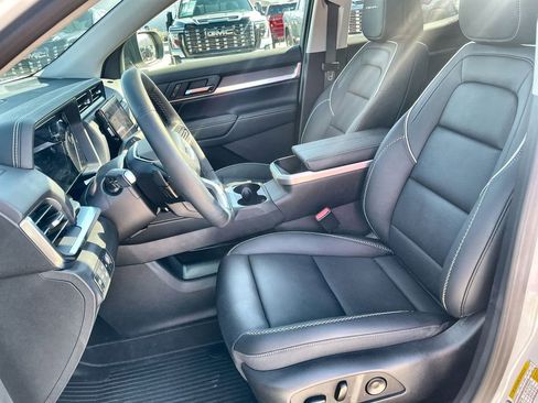 New 2026 GMC Terrain Denali w/ LPO, Floor Liner Package image 27