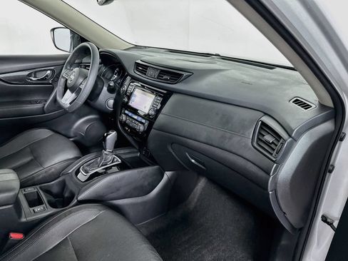 Used 2017 Nissan Rogue SL w/ SL Premium Package AWD/4WD image 30