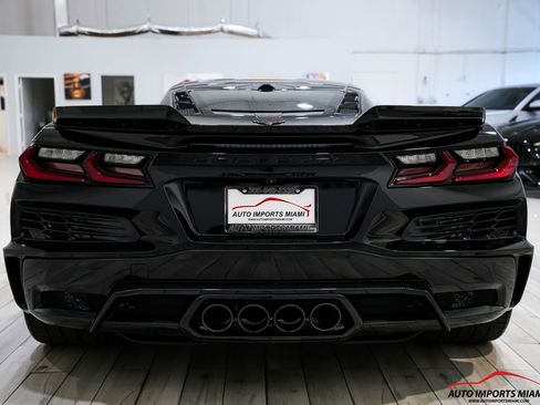 Used 2025 Chevrolet Corvette Z06 RWD image 20