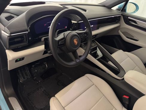 Certified 2026 Porsche Macan 4 Electric AWD/4WD image 4