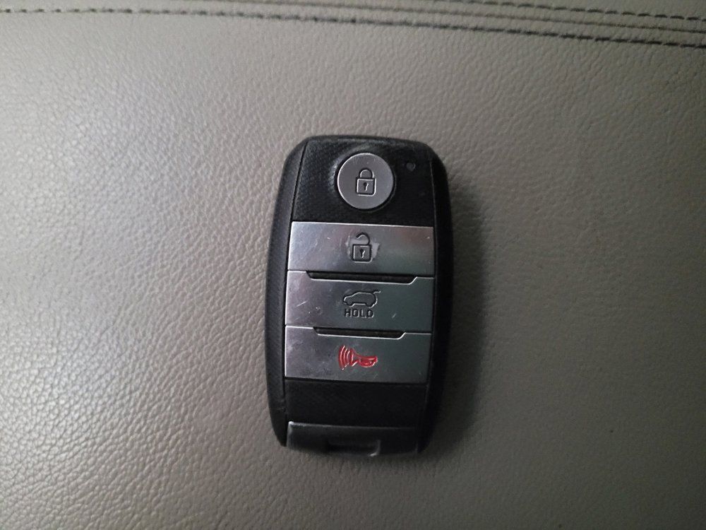 Used 2020 Kia Sportage EX FWD image 32