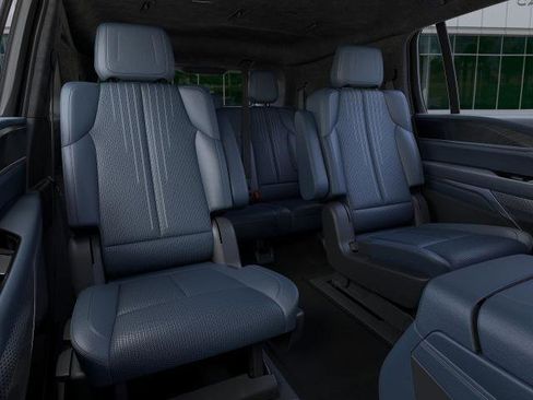 Used 2025 Cadillac Escalade IQ Sport 2 image 41